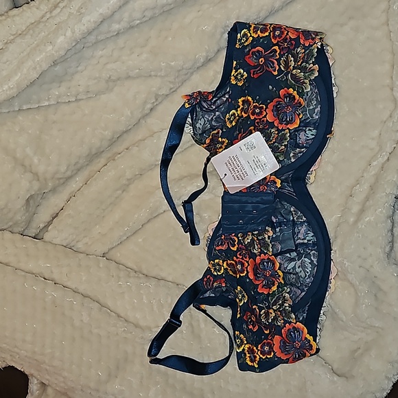NWT savage X fenty bra - Picture 2 of 2